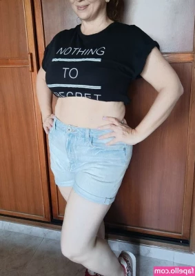 Sarah Diaz [ sarah-diaz ] - Check your DMs! I sent you a little something 🥰 Pics unrelated, I