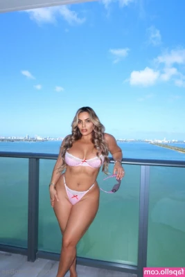 bootyqueenbae [ bootyqueenbae-12 ] - Hi I m a hotwife my page is private at the moment but when I make it