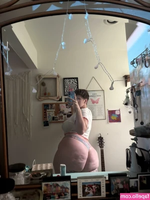 Monse4you - Happy Titty Tuesday, a few pics from the video going up in the