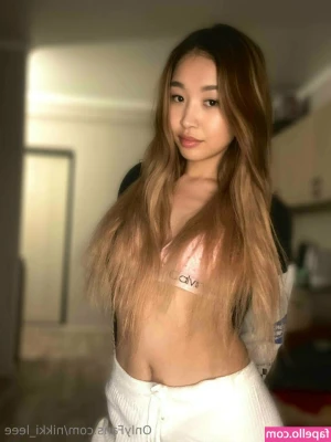 nikki_leee [ nikki-leee ] - Housekeeping!