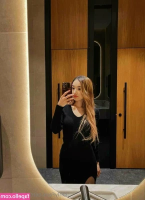 nikki_leee [ nikki-leee ] - Doing Boss things! 😈