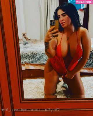 sexybeeea_free [ sexybeeea-free ] - daddy are u there?
