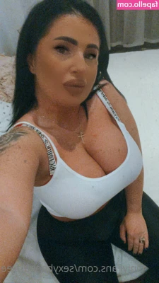 sexybeeea_free [ sexybeeea-free ] - First Ever JOI Wanted to try something new! My first ever Jerk Off