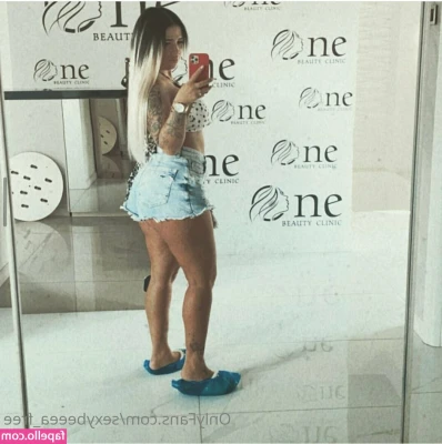 sexybeeea_free [ sexybeeea-free ] - Behind the Scene video of some photoshoot I did for you guys! Enjoy!