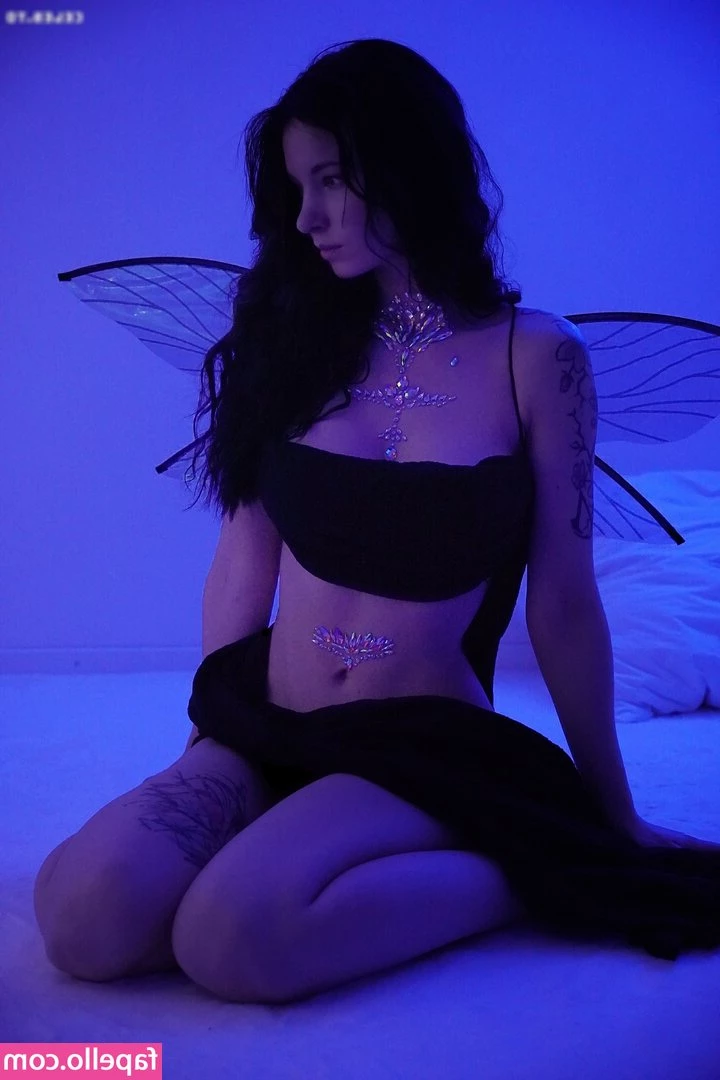 Yakisa.insta [ yakisa-insta ] - I honestly love this set so much I wish they had one in black and