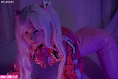 Yakisa.insta [ yakisa-insta ] - Video  Public  340 - Strip mall