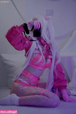 Yakisa.insta [ yakisa-insta ] - Shooting Some content today! Thinking about some ass worship in some