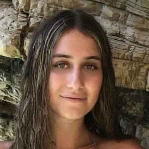 chloe_benson
