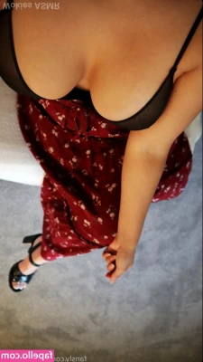 WokiesASMR - preview for my next full length ass play video 🥰💕 tip here if