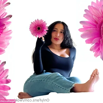 WokiesASMR - Tease my lil asshole Tuesday ;)