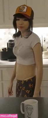 Emiru [ emiru-33 ] - Ate a lot of garlic and tomato pasta last night. Onions and veg part 1