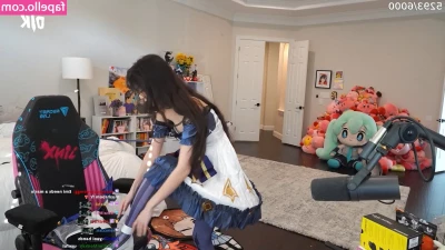 Emiru [ emiru-33 ] - Parents home  Trying not to be loud  This is why you should pay extra