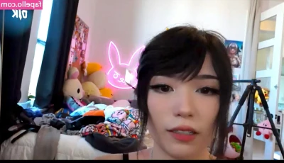Emiru [ emiru-33 ] - Wanna jump in the shower with me?🍯💦