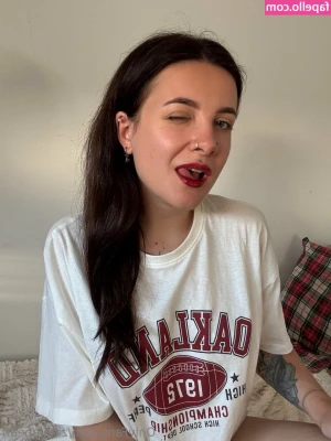 alicee_pearl [ alicee-pearl ] - Lick every wrinkle 😋