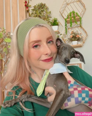 Gabi Cattuzzo [ gabi-cattuzzo ] - Would you like to have a cocktail together?💋🌹I tried both and I