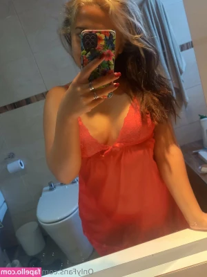 noeliapink - I’m visiting LA next week :-) help with my travel expenses &