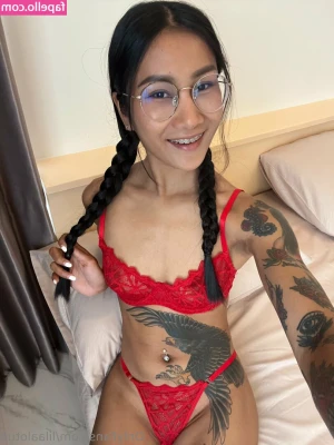 lilaalotus - There are no ugly women, there are lazy ones💅