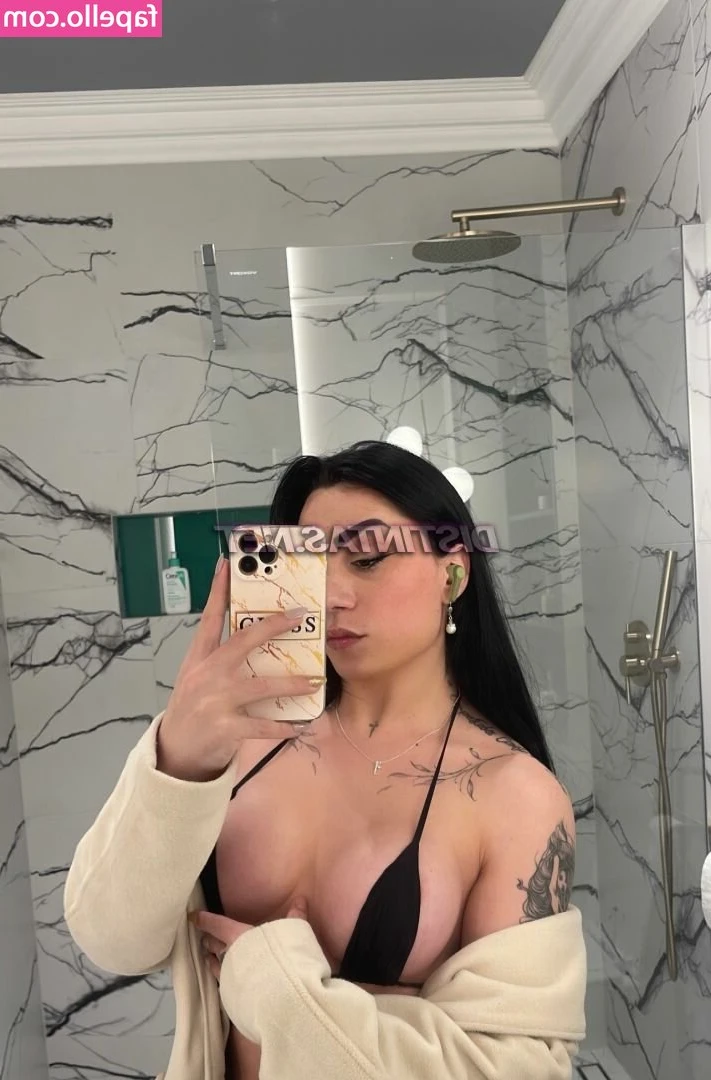 Laryssa Barbosa [ laryssa-barbosa ] - Here I am at my thickest!! I have no idea how this suit held me in...