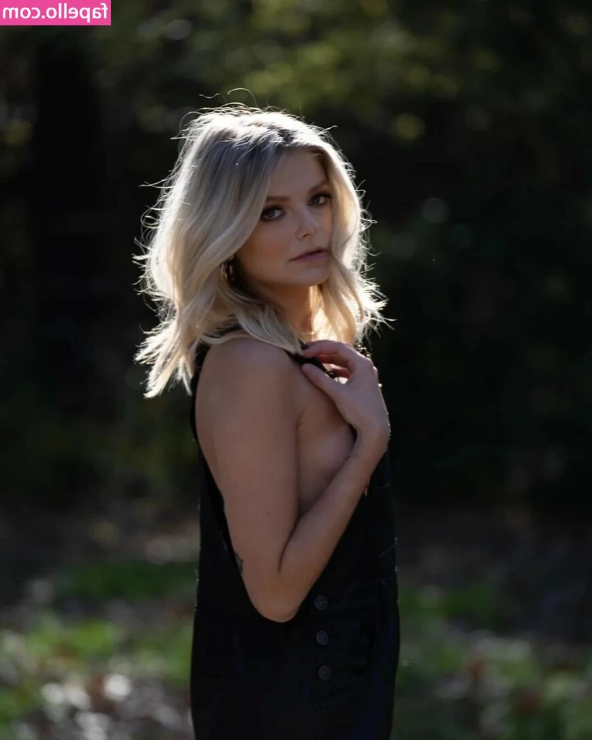 Carter Faith [ carter-faith ] - Goodmorning babe, what are you looking forward to this week?