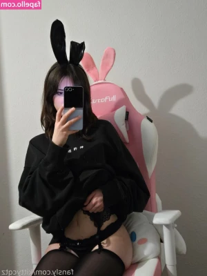 kittycqtz - Thinking about big juicy cock that was inside me last night..