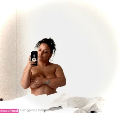 adelina1997 - It's a steamy Saturday morning. You should come join me!