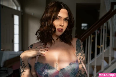 London Ellise [ london-ellise ] - Who wants to come and play with me? 🍆💦