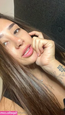 gina_lu [ gina-lu ] - Thank you @goaskalex for always catcalling me 😌