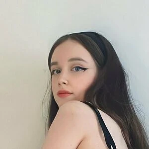 Big / huge clit girls
