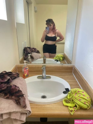lilpinkalien [ lilpinkalien-2 ] - Call me on my cell phone 😏📲😜