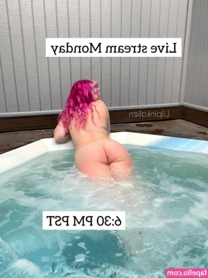 lilpinkalien [ lilpinkalien-2 ] - Babeeeee!!! Cum see me tonight! I feel lonely 😔