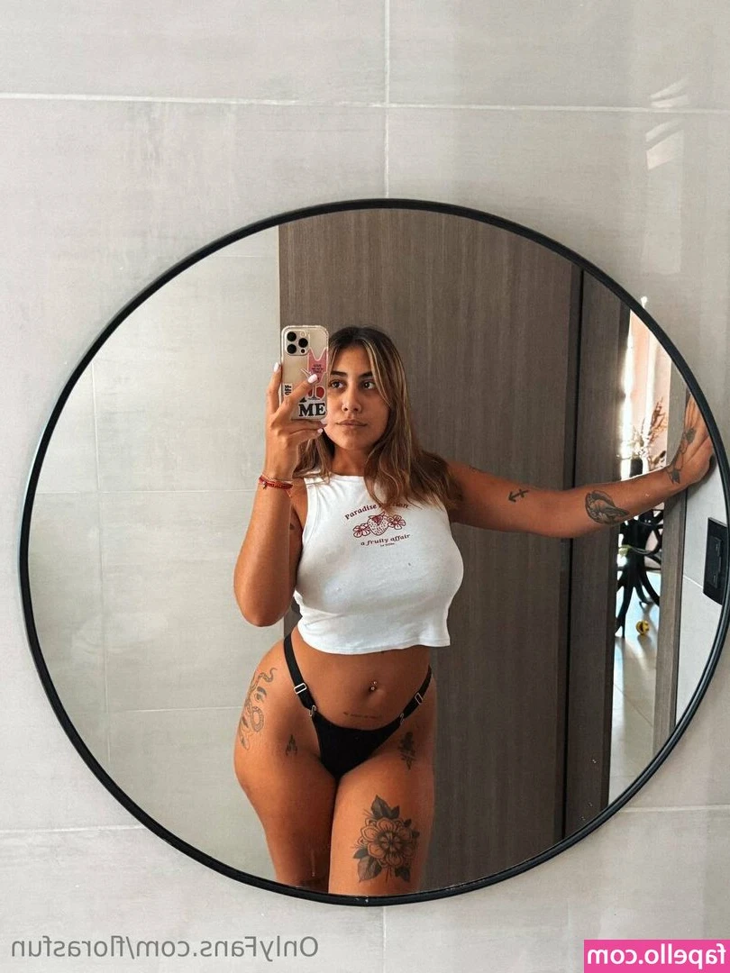florasfun - Full body nude! I know you guys like these!