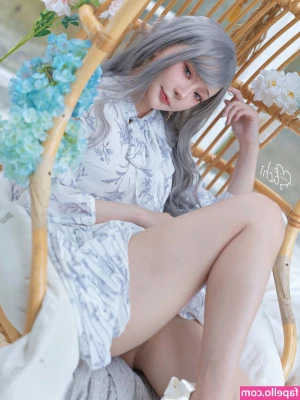 machi0910 - I love thigh-highs sm   I want more