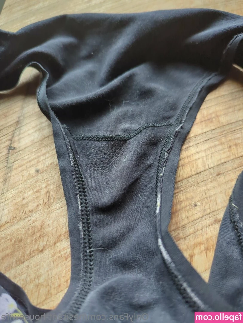 hesitant-housewife - I'm feeling extra nasty...