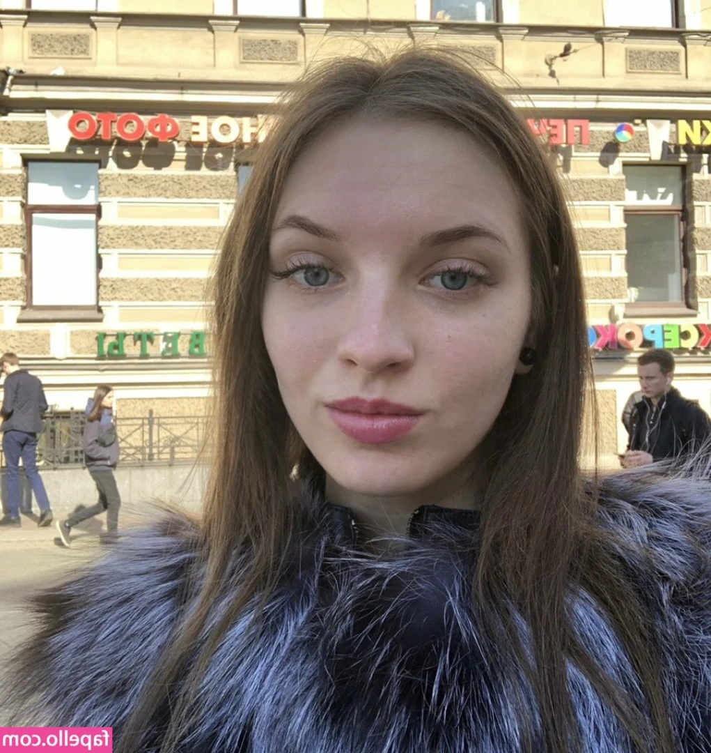 Vika Lita [ vika-lita ] - Po kilka tysięcy osób wyświetla posty a lajka nie dadzą😂💕