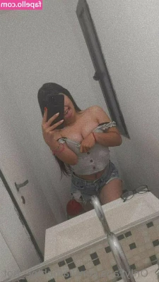 baby_latina00 [ baby-latina00 ] - White pantyhose so fitting for an angel like myself 🤍🤍🤍