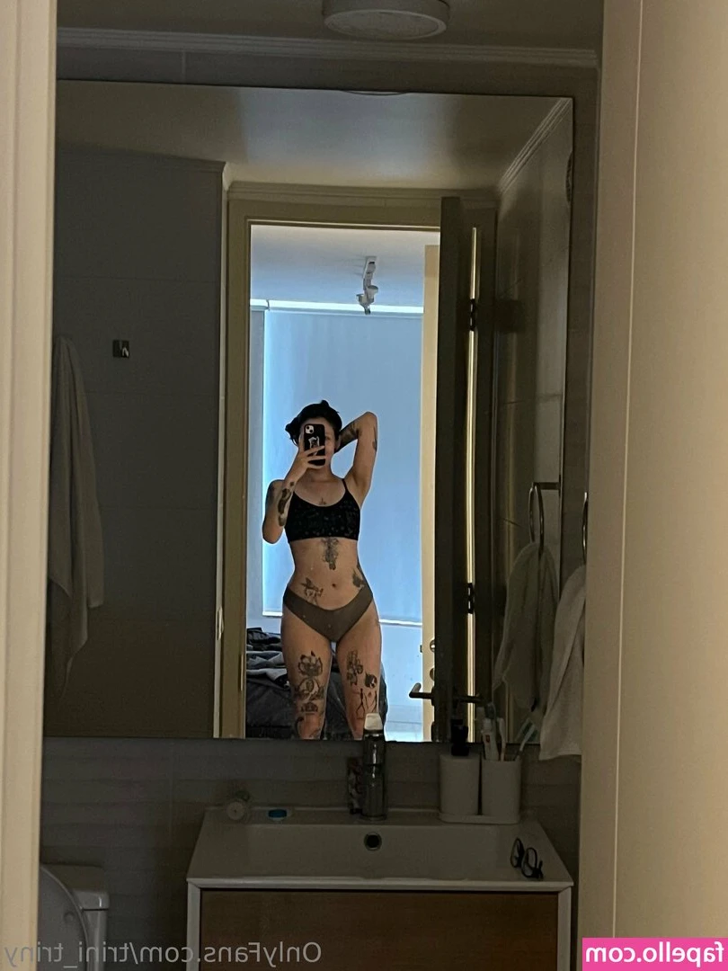 trini_triny [ trini-triny ] - I hope you and I have the same desires💋🔥