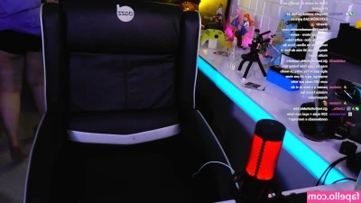 Haru Jiggly [ haru-jiggly ] - Send me a nice big tip and I will gift you with one or more spins on