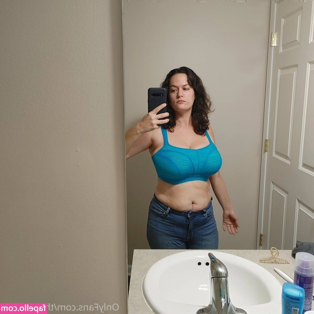 theladylayla - Meant to post these teases before I left 😅🖤 more coming tonight