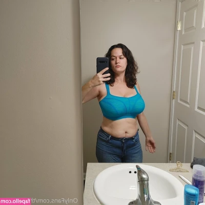 theladylayla - Meant to post these teases before I left 😅🖤 more coming tonight