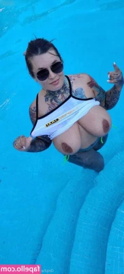 Sabien Demonia [ sabien-demonia-2 ] - Would you please help me squirt harder honey? @devilishdaisy