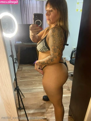 hexx_kitten [ hexx-kitten ] - A fine night for fapping 🖤