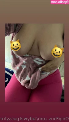 ladywetpussyfree - White 🥺