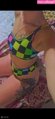 aaleeli - Do I have any fans of cameltoe?