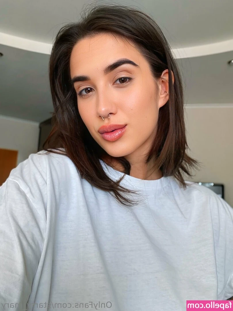 starry_mary [ starry-mary ] - Hope you’re having a good day at work or whatever 🤪 I hope this