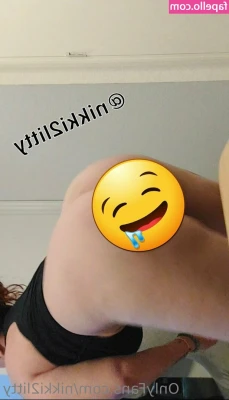 nikki2litty - Fucking @asiabellexxx so hard until I blow my load inside her ass!