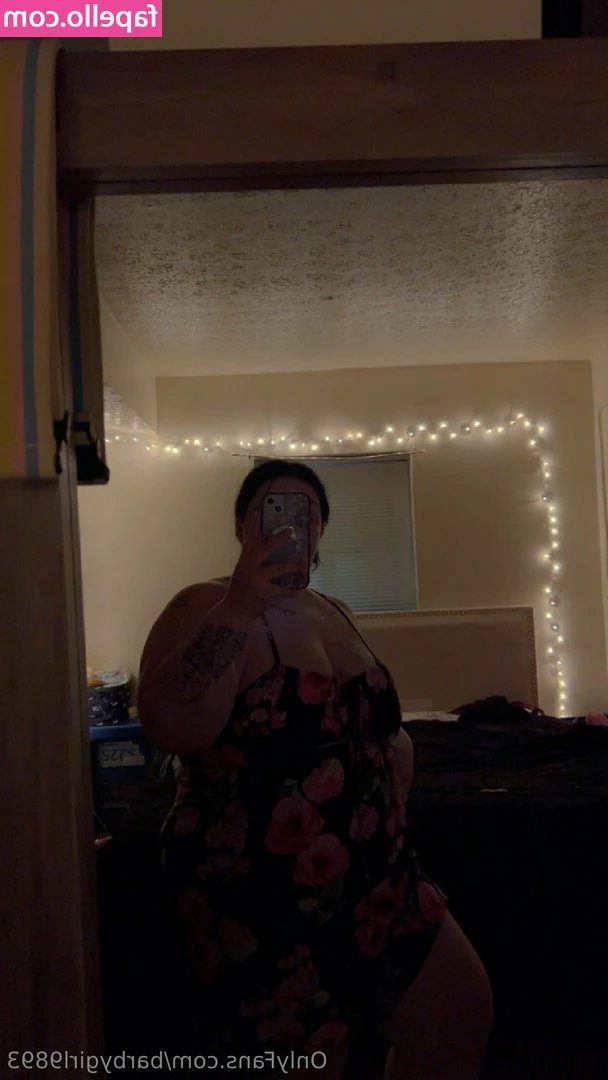 bigmommymilkies98 - VIDEO #81 Jacuzzi slow-mo Twerking  2:49min video