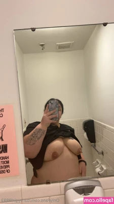 bigmommymilkies98 - Cum on this tits DADDY