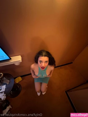 krisplusfree - Did a little striptease just for you
