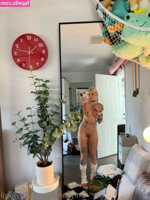 babyfooji [ babyfooji-3 ] - If you have yet to see this naughty video of my bestie and I