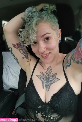 softandcurvyfree - Peekaboo